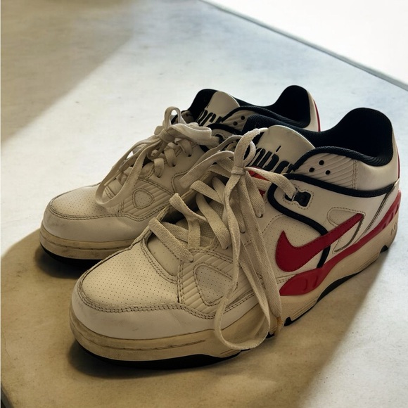 NIKE AIR FORCE III 3 Low MEN'S SIZE 10.5 RED WHIT SNEAKERS - Picture 2 of 4